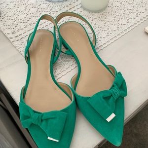 Ann Taylor Flats, the perfect for the holiday!